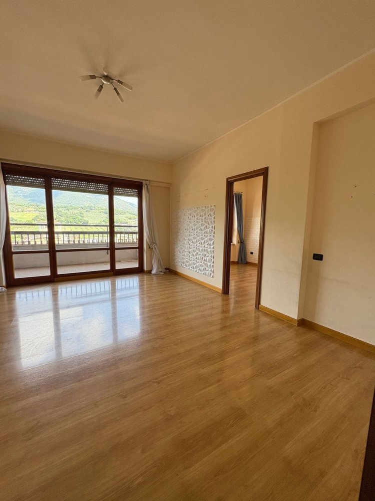 Apartamento T4 em Terni, Italy N.º 333340