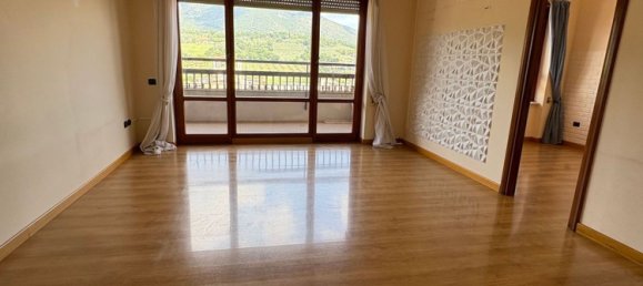 Apartamento T4 em Terni, Italy N.º 333340 2