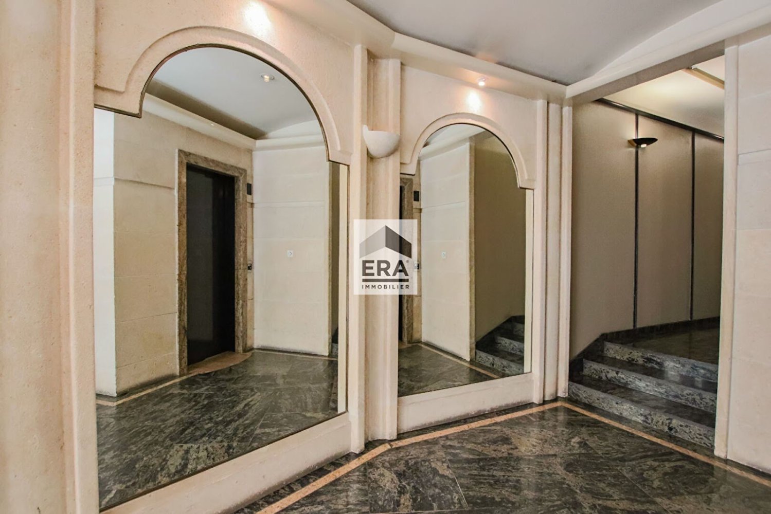 Duplex T4 em Paris, France N.º 293244