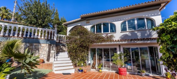 4 bedrooms Villa in Alhaurin el Grande, Spain No. 143204 2