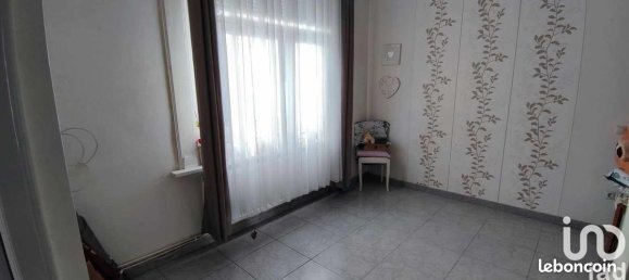 5 bedrooms House in Guesnain, France No. 80542 11