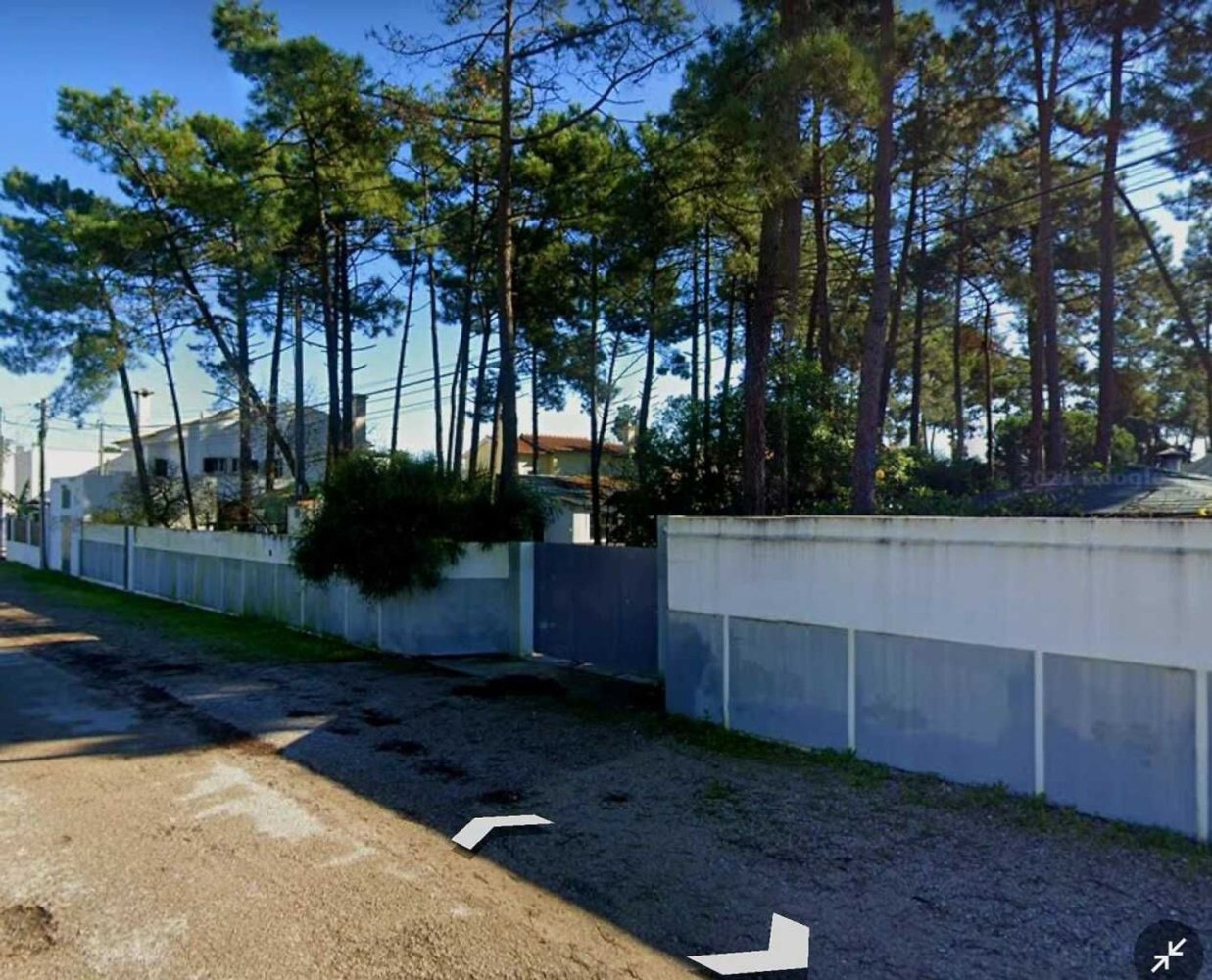 Terreno en Almada, Portugal 2500 m² No. 110263