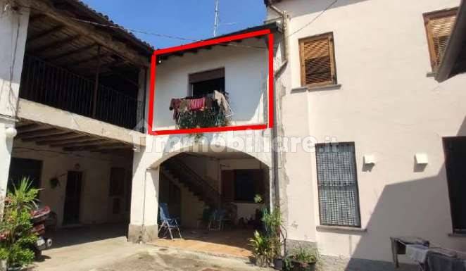 2 غرف نوم شقة في Rovello Porro, Italy رقم 317114