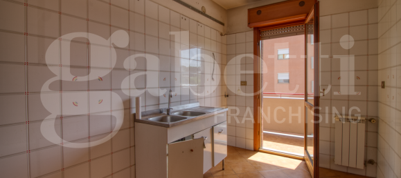 3 bedrooms Apartment in Rome, Italy No. 344682 10