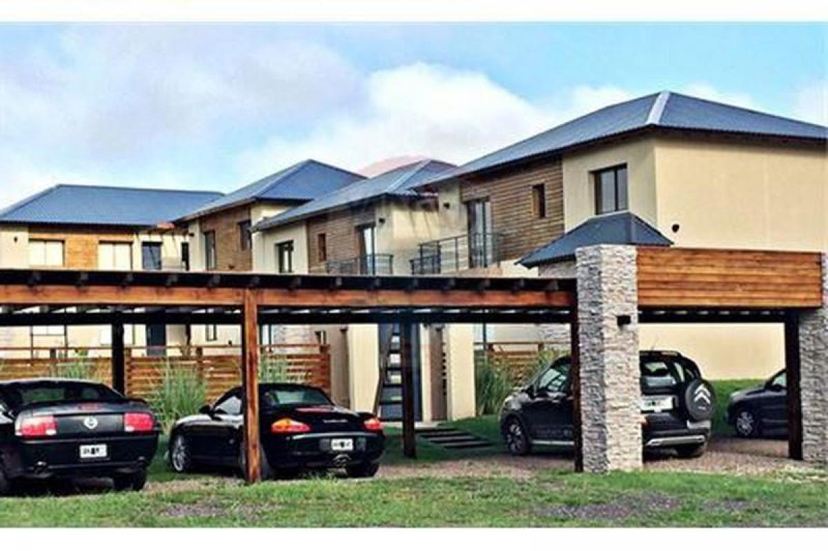 Studio in Cordoba, Argentina No. 10811