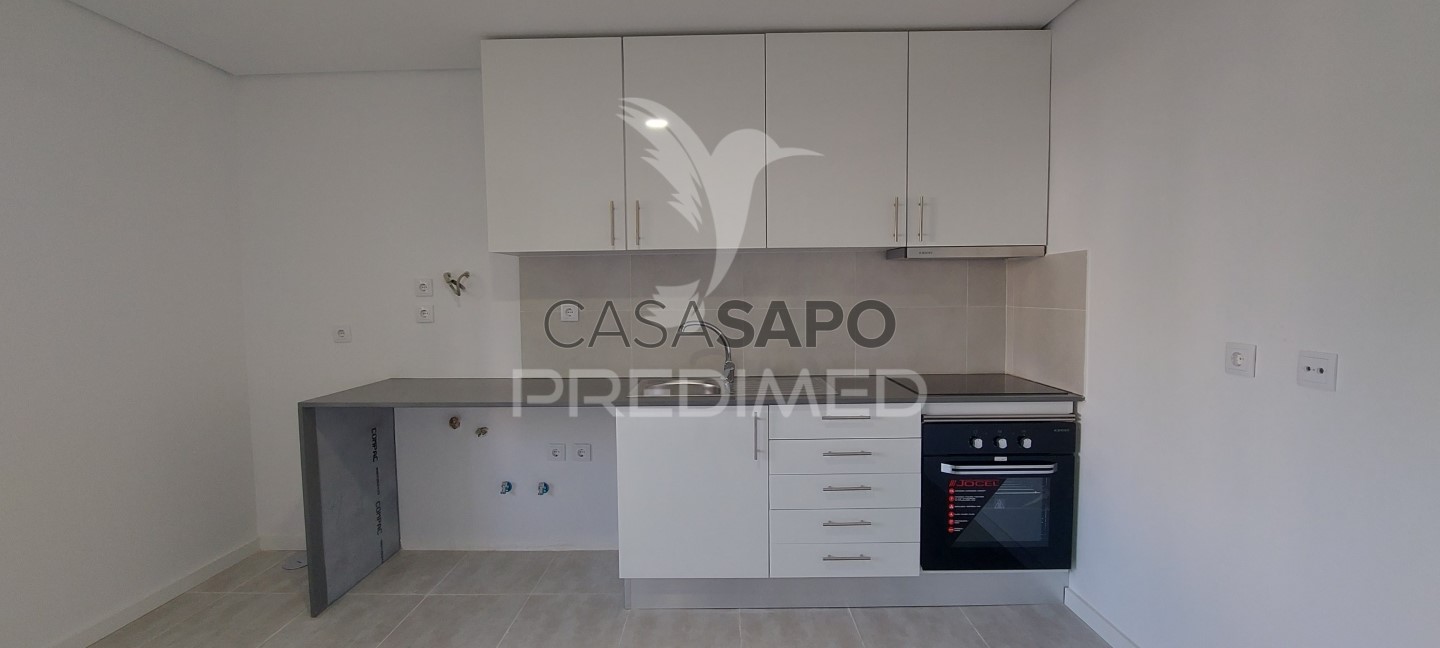 Квартира с 2 спальнями в Картейра, Португалия № 196502