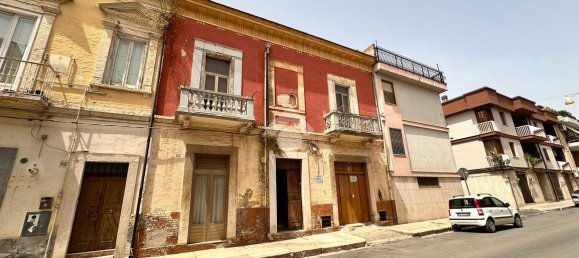 5 rooms House in San Severo, Italy No. 153674 4