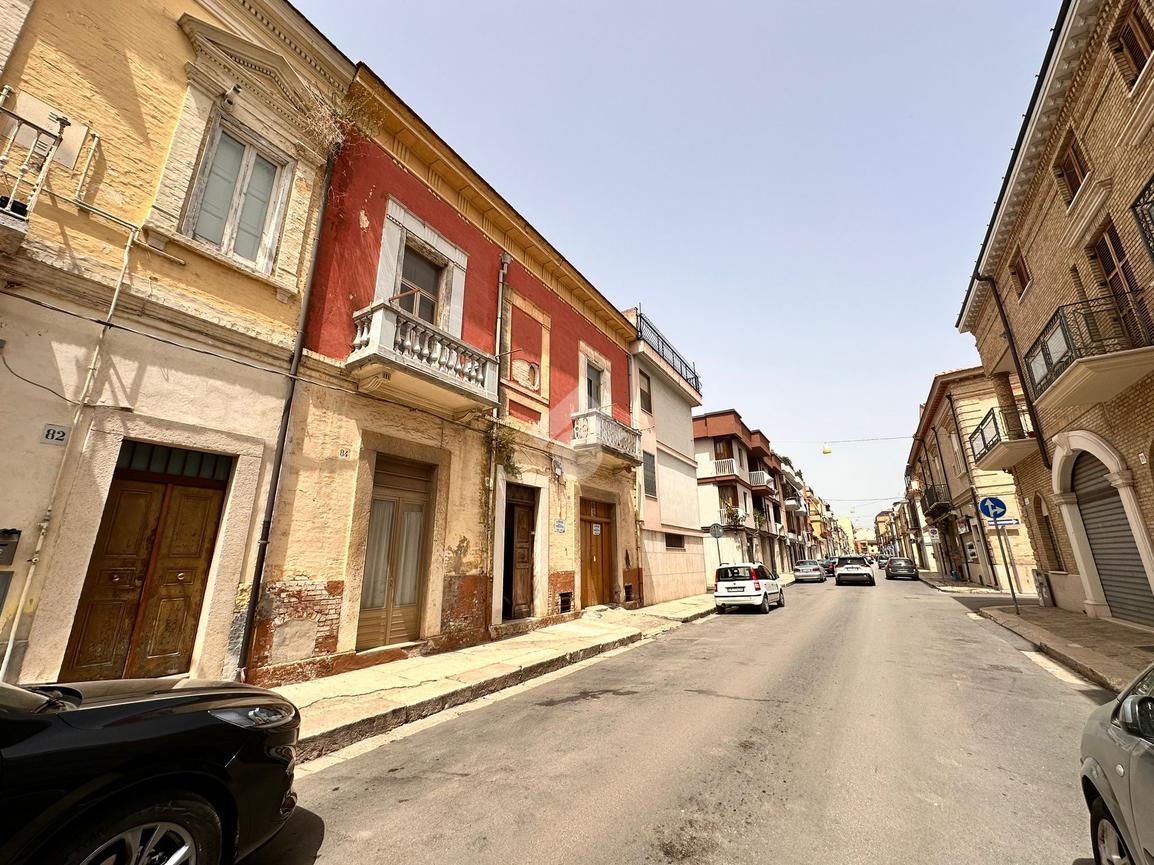 5 rooms House in San Severo, Italy No. 153674