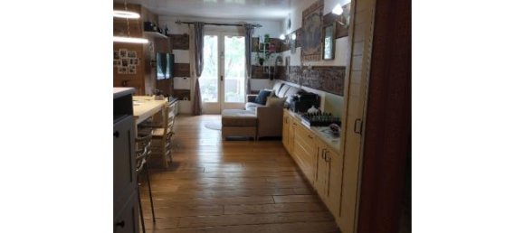 Квартира с 3 комнатами в Лория, Италия № 298534 2