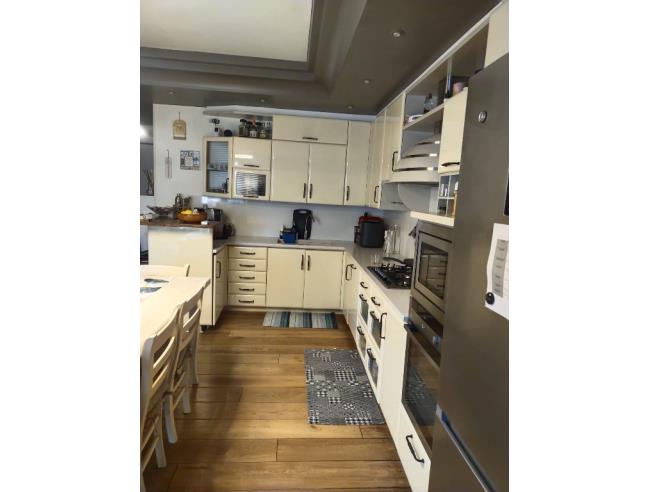 Квартира с 3 комнатами в Лория, Италия № 298534