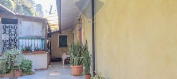 5 bedrooms Villa in Pietrasanta, Italy No. 85564 3