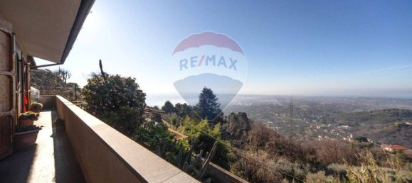 5 bedrooms Villa in Pietrasanta, Italy No. 85564 4