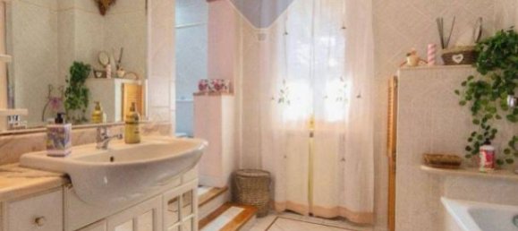 5 bedrooms Villa in Pietrasanta, Italy No. 85564 40