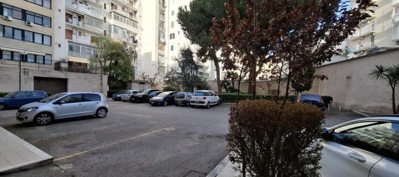 Квартира с 4 комнатами в Бари, Италия № 139464 21