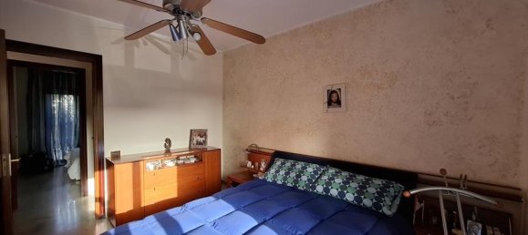 Квартира с 4 комнатами в Бари, Италия № 139464 15