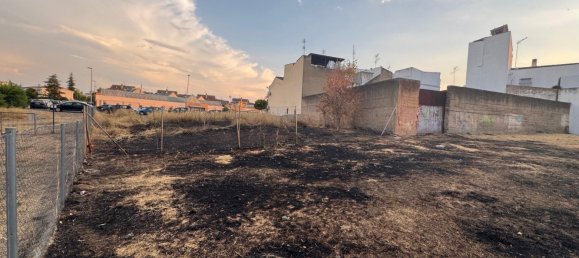 913m² Land in Merida, Spain No. 168971 3