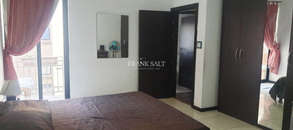 3 bedrooms Maisonette in Attard, Malta No. 1587 7