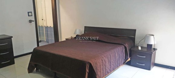 3 bedrooms Maisonette in Attard, Malta No. 1587 6