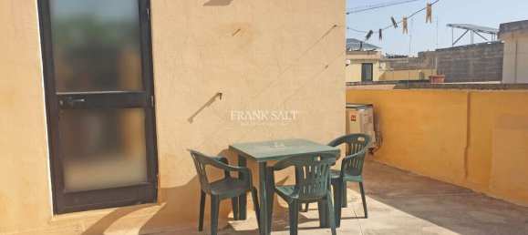 3 bedrooms Maisonette in Attard, Malta No. 1587 2