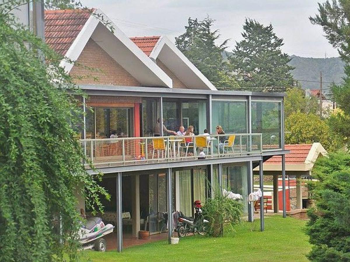 5 bedrooms House in Cordoba, Argentina No. 9551