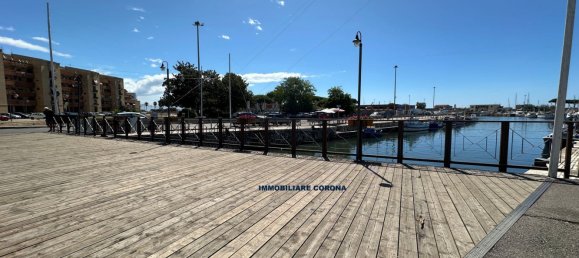 15m² Commercial property in Terracina, Italy No. 271258 2