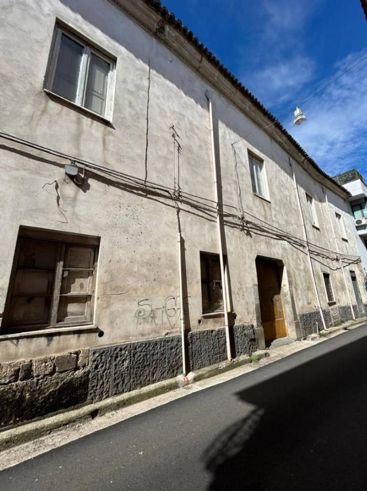 Casa de 7 habitaciónes en Marigliano, Italy No. 153192