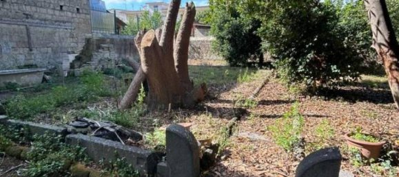 Casa de 7 habitaciónes en Marigliano, Italy No. 153192 5