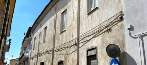 Casa de 7 habitaciónes en Marigliano, Italy No. 153192 7