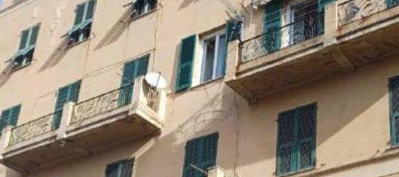 4 rooms Apartment in Genoa, Italy No. 287703 2