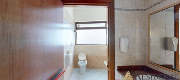 3-salle Propriété commerciale à Rome, Italy No. 48270 15