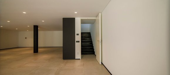 4 bedrooms House in Cascais, Portugal No. 170567 4