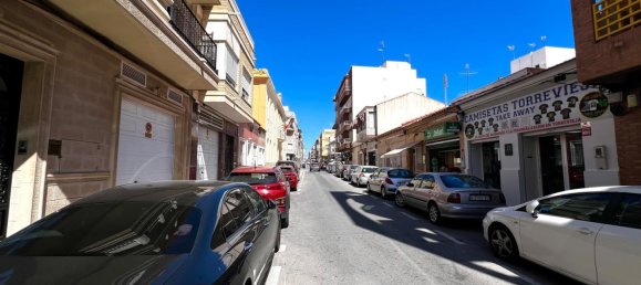 Propriété commerciale à Torrevieja, Spain 80m² No. 275630 8