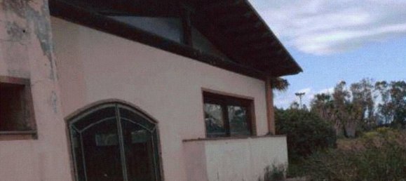 Gewerbliche Immobilie in Sassari, Italy 82667m², Nr. 340876 8