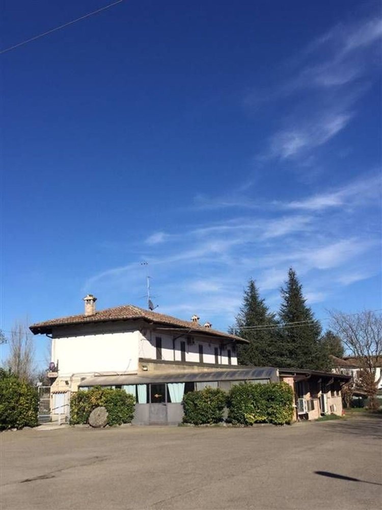 23 rooms Villa in Tortona, Italy No. 162667