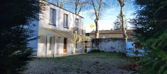 3 Schlafzimmer Haus in Richelieu, France, Nr. 271661 18