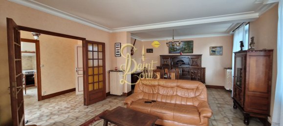 3 Schlafzimmer Haus in Richelieu, France, Nr. 271661 5