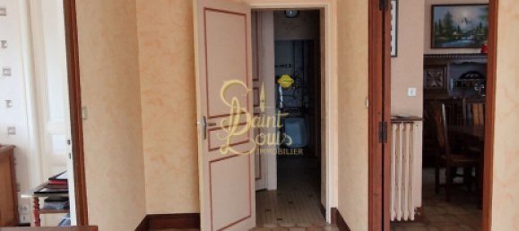 3 Schlafzimmer Haus in Richelieu, France, Nr. 271661 7