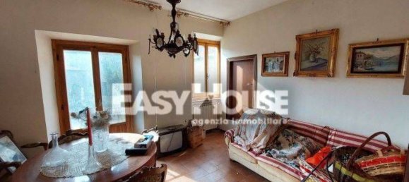 3 bedrooms House in Terranuova Bracciolini, Italy No. 120173 11