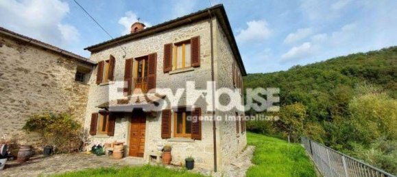 3 bedrooms House in Terranuova Bracciolini, Italy No. 120173 3