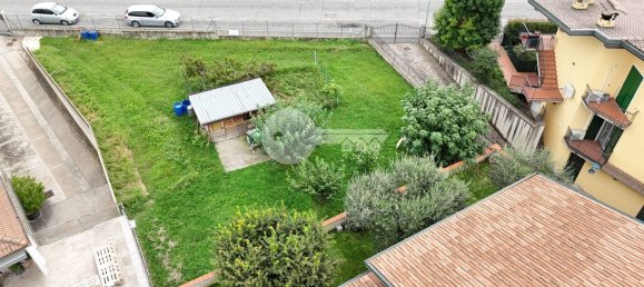 Terrain à Travagliato, Italy No. 363444 16