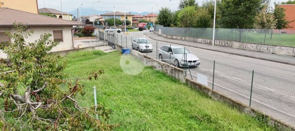 Terrain à Travagliato, Italy No. 363444 9