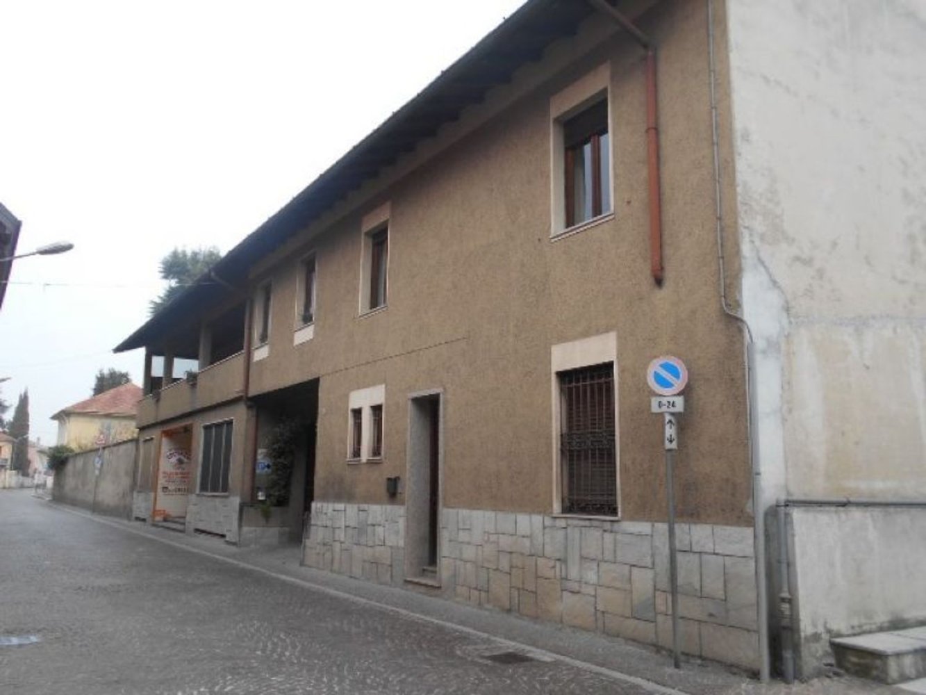 Lagerhaus in Turbigo, Italy 680m², Nr. 85480