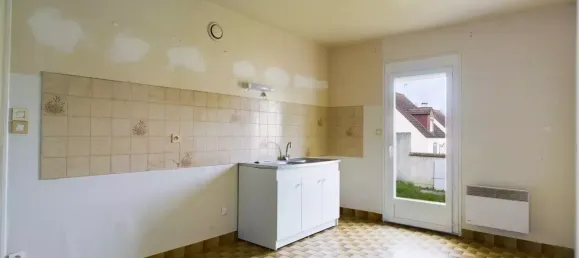 6 bedrooms House in Nogent-sur-Seine, France No. 86955 5
