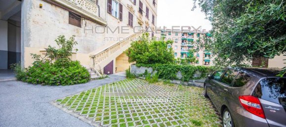 2 Schlafzimmer Wohnung in Genoa, Italy, Nr. 71531 5