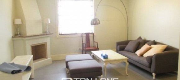 3 bedrooms Apartment in Hoan Kiem, Vietnam No. 2233 3