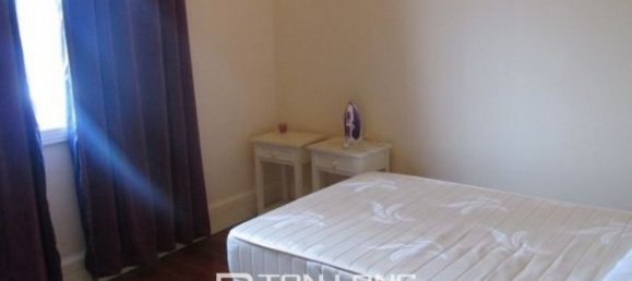 3 bedrooms Apartment in Hoan Kiem, Vietnam No. 2233 6