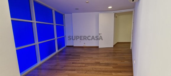 50m² Commercial property in Oeiras, Portugal No. 159206 3