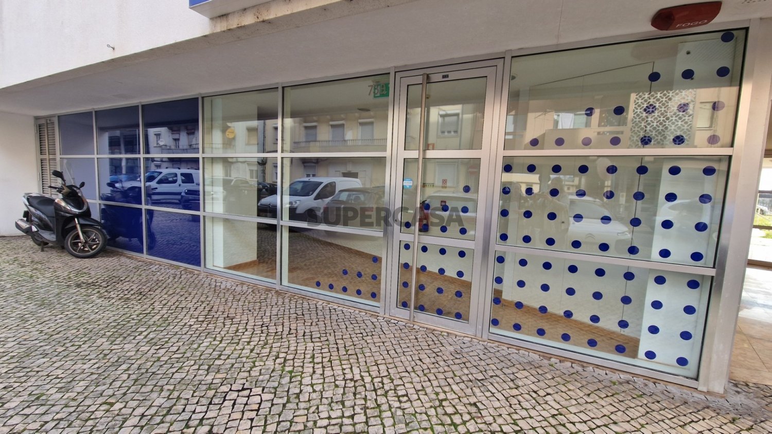 50m² Commercial property in Oeiras, Portugal No. 159206