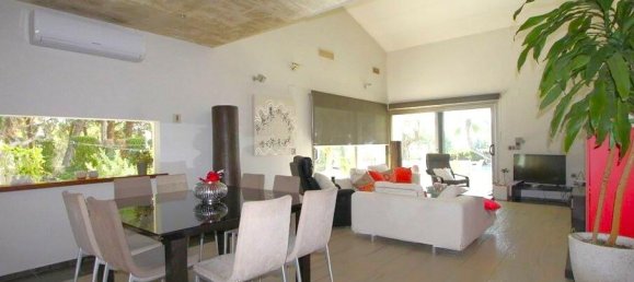 5 bedrooms Villa in Moraira, Spain No. 56357 12