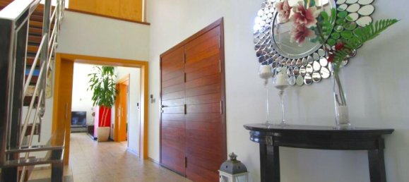 5 bedrooms Villa in Moraira, Spain No. 56357 9